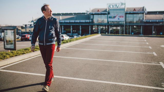 Закрытое небо: что делать пассажирам - BBC News Україна