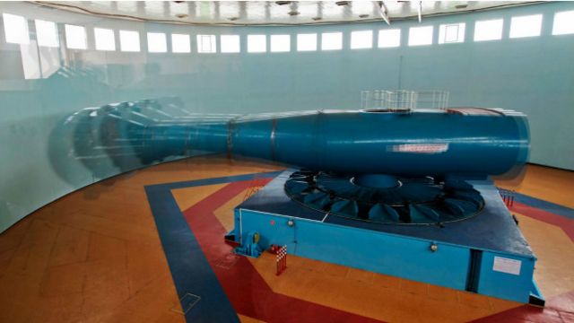 Các phi công được thử nghiệm trong môi trường ly tâm xem cơ thể họ có thể chịu đựng được tới bao nhiêu đơn vị lực G