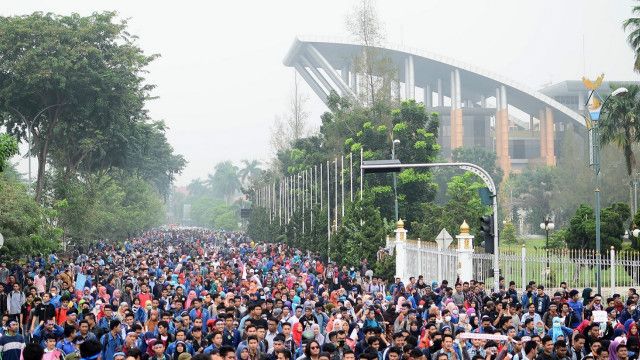 Ribuan Mahasiswa Di Pekanbaru Protes Kabut Asap Bbc News Indonesia