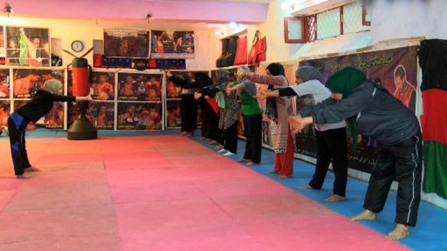 په افغانستان کې د ښځینه بدني ښکلا فکر پر بدلېدو دی Bbc News پښتو