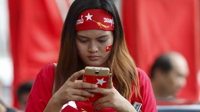Pendukung Aung San Suu Kyi merayakan 'kemenangan' - BBC News Indonesia