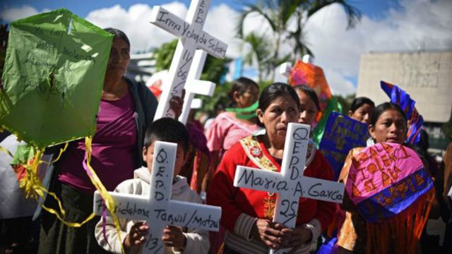 مراسم روز جهانی مبارزه با خشونت علیه زنان در گواتمالا سیتی