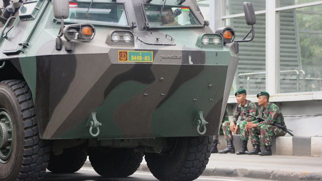 Tni Polri Perlu Aturan Medsos Bagi Prajurit Bbc News Indonesia