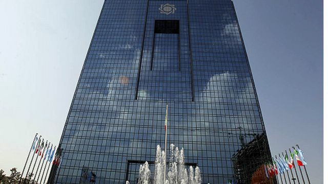به دنبال تشدید تحریم های اتمی، ایران از سال ۲۰۱۲ از خدمات سوئیفت و استفاده از آن محروم شده بود