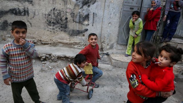 الحرب في سوريا الأمم المتحدة تكثف عمليات الإغاثة مع صمود الهدنة Bbc News عربي