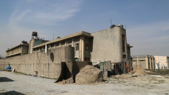 زندگی و سرگرمی معتادان در پایگاه ناتو در کابل Bbc News فارسی