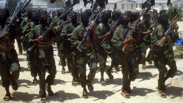 Milicianos armados de Al Shabab