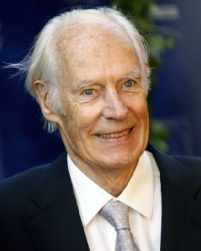 Quién era George Martin, el "quinto Beatle" que murió a los 90 años - BBC News Mundo