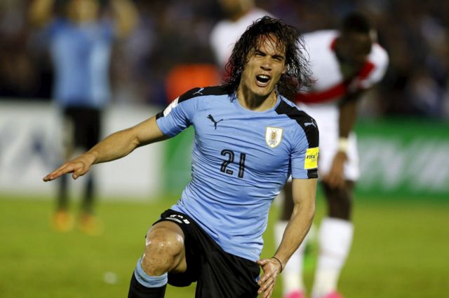 Eliminatorias sudamericanas 2018: Uruguay líder al ganar y beneficiarse la derrota de Ecuador en - BBC News Mundo