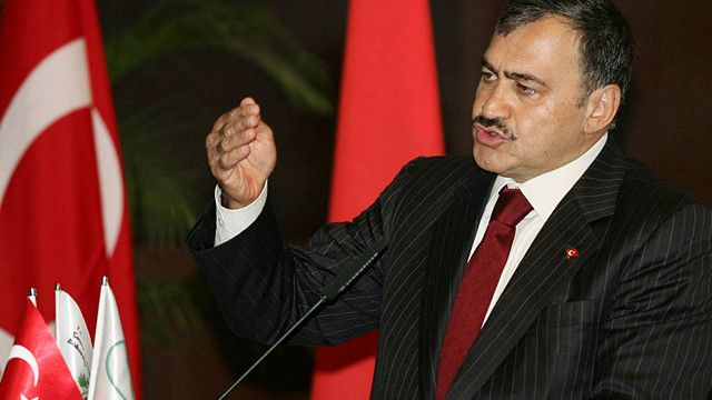 آقای اروغلو که در پارلمان ترکیه صحبت میکرد، فناوری و توانایی علمی ناسا را هم زیر سوال برد