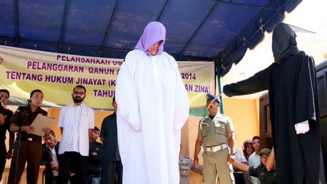 Hukuman Cambuk Atas Non Muslim Di Aceh Dapat Menjadi Preseden Dan Meluas Bbc News Indonesia