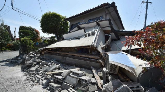 Pencarian Korban Selamat Gempa Jepang Dilanjutkan Bbc News Indonesia