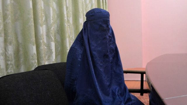 زنان زندانی ولایت بلخ بعد از رهایی به خانه های خود نمی روند Bbc News فارسی