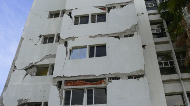 cayeron durante el terremoto de ecuador