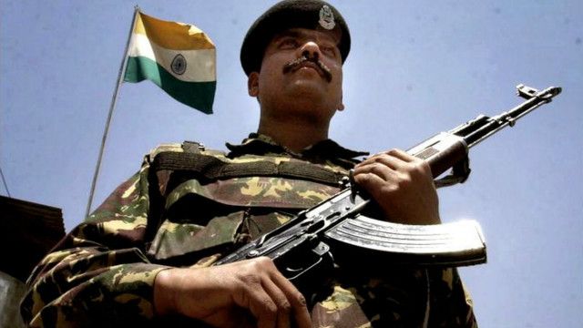 भारत और पाकिस्तान एक दूसरे पर हथियारों की रेस को बढ़ाने का आरोप लगाते हैं