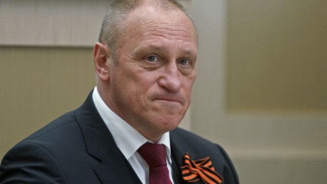 Александр Аузан считает, что Россия должна делать ставку на свои конкурентные преимущества в экономическом развитии
