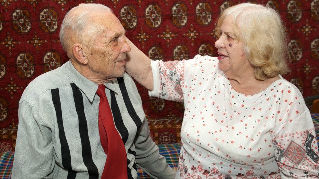 Анатолій і дружина