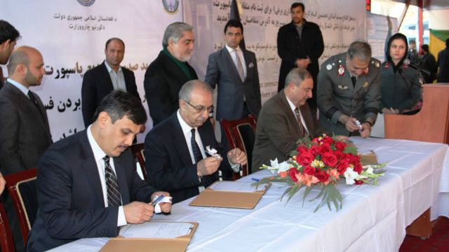 طرح جدید دولت افغانستان زمان گرفتن گذرنامه را به چهار روز کاهش داد Bbc News فارسی