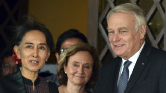 Daw Aung San Suu Kyi meets French FM