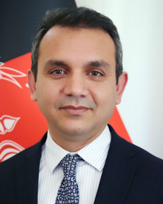 نادر نادری رئیس کمیسیون اصلاحات اداری افغانستان شد Bbc News فارسی