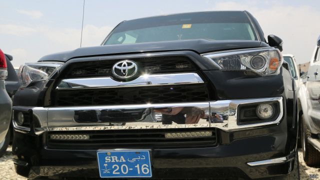 پلاک های جعلی خودروها در افغانستان دردسر دولت و تاجر Bbc News فارسی