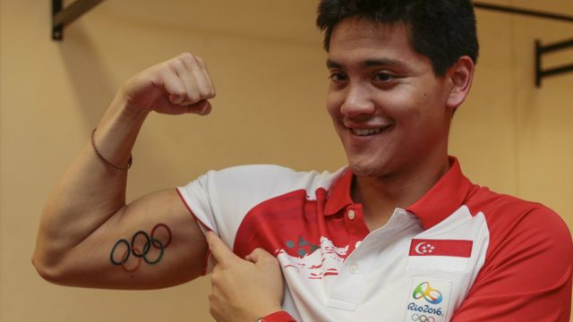 Табу на тату: олимпийцы показали свои татуировки в Японии