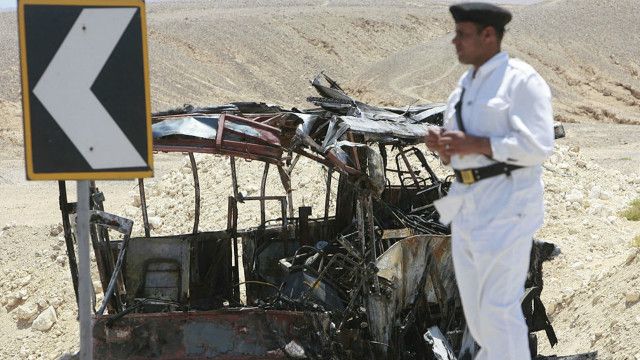 مصر أسوأ حوادث الطرق منذ بداية 2016 Bbc News عربي