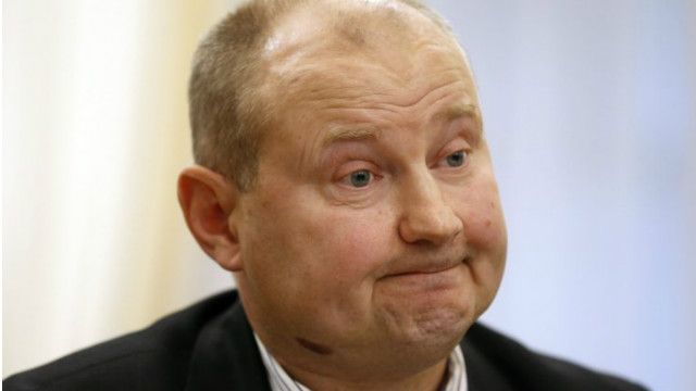 Суддя Микола Чаус, якого спіймали на хабарі, втік з країни, адже Верховна Рада була на канікулах