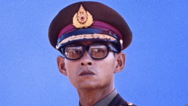 Raja Bhumibol Perjalanan Hidup Dalam Foto Bbc News Indonesia 7932
