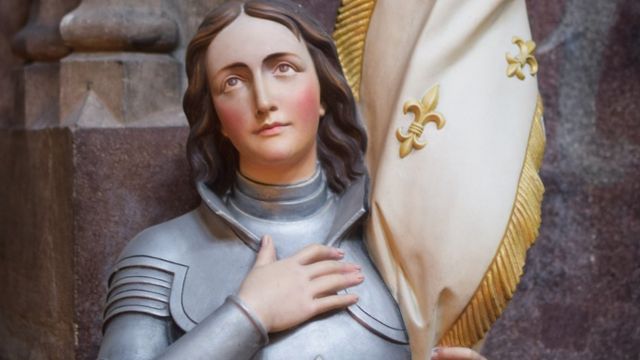Estátua de Joana D'Arc.
