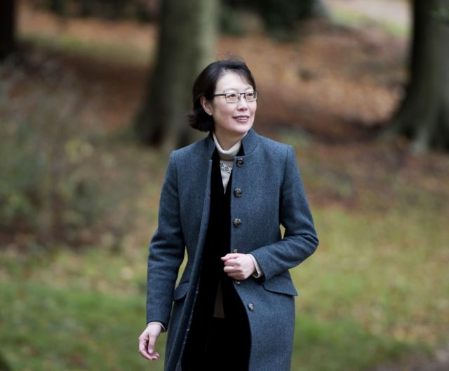 杨威