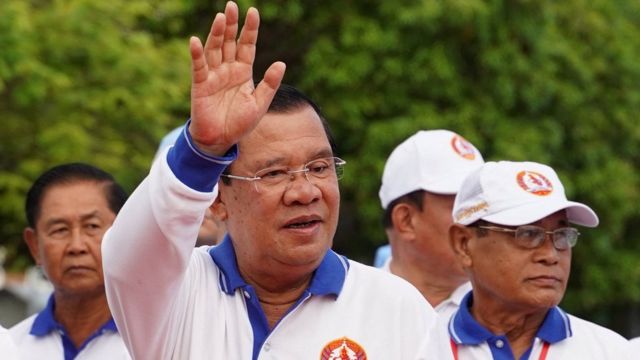 カンボジア総選挙、与党が圧勝の見通し 首相は近く長男に権力移譲か BBCニュース