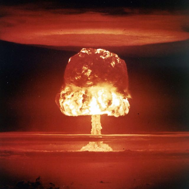 Explosión nuclear en las Islas Marshall en 1954