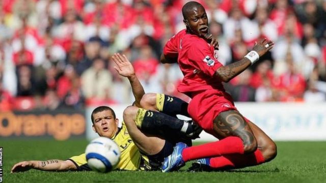 Le footballeur Djibril Cissé a décidé de mettre fin à sa carrière de footballeur pour embrasser le métier de disc-jockey