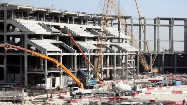 قطر تنفق 200 مليار دولار على مشروعات البنية التحتية لكأس العالم