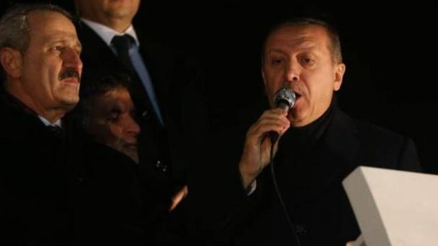 Dönemin Ekonomi Bakanı Zafer Çağlayan ve dönemin Başbakanı Recep Tayyip Erdoğan, 24 Aralık 2013.