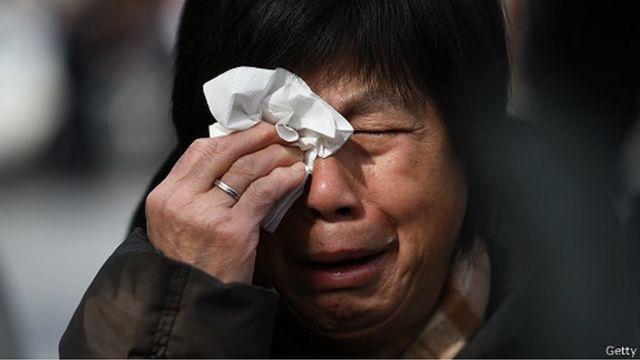 MH-370 : මිනිත්තුවකට මීටර් හයදහසක වේගයකින් මුහුදට