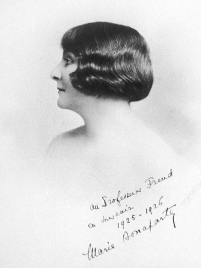 Foto de Marie Bonaparte dedicada a Freud.