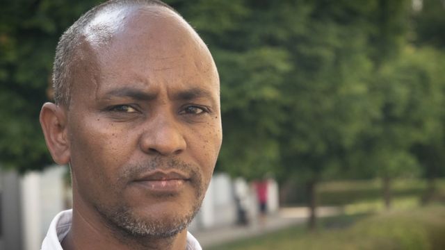 يقول براتوم تسفاميكايل إنه حاول معرفة سبب طردهم من رواندا
