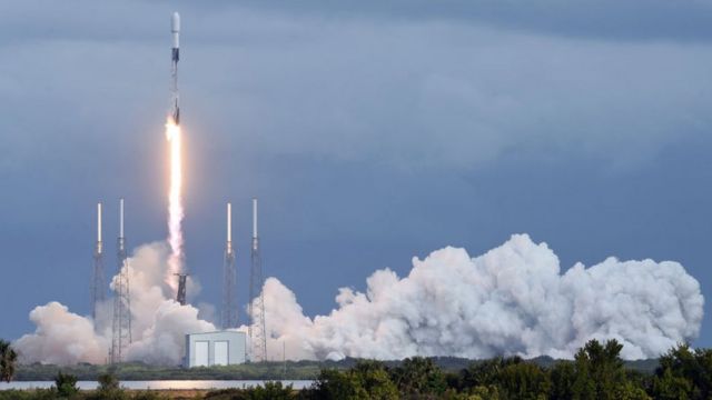 ஸ்பேஸ் எக்ஸ் ஃபால்கான்