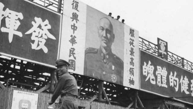 平路:蒋介石对其效忠的人则十分提拔，即便他们都是连连打败仗的一群人。