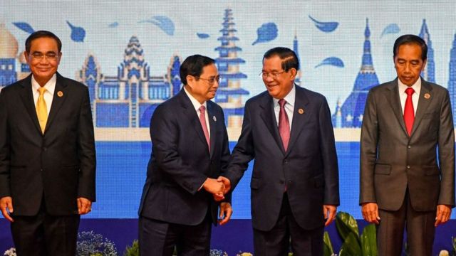 Các lãnh đạo ASEAN nhóm họp tại Thượng đỉnh ASEAN tại Phnom Penh vào tháng 11/2022