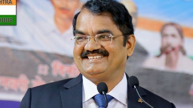 சதீஷ் தவன்