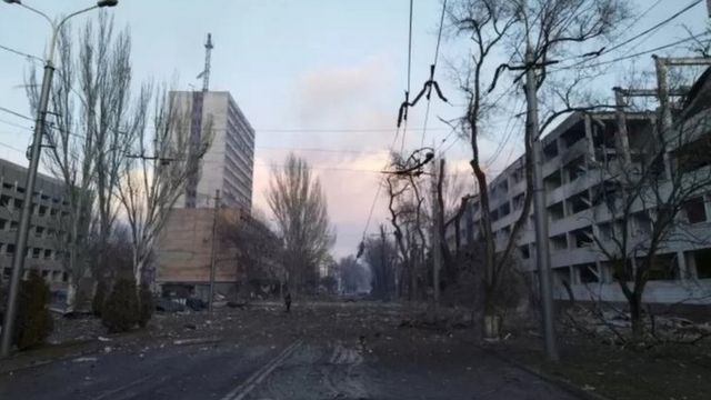 Destruição na cidade de Mariupol