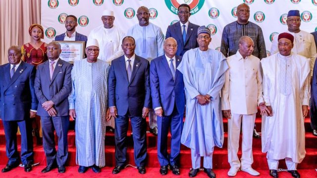 Ecowas Summit: Issoufou Mahamadou bụzị onyeisi ọgbakọ a - BBC News Ìgbò