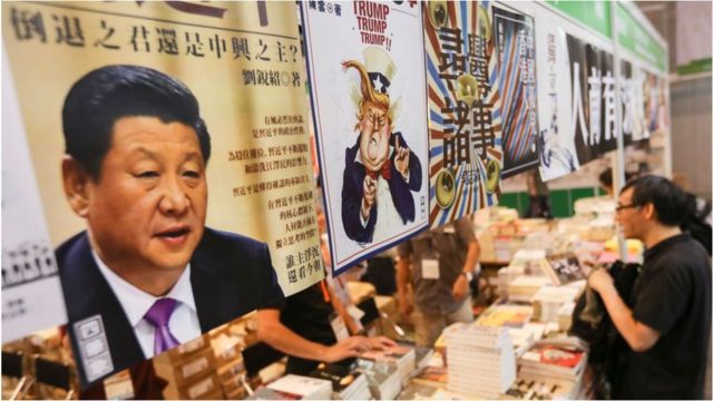 在往年香港書展中，政治書籍備受關注。