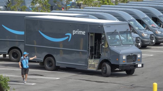 Amazon delivery vehicles in Miami
