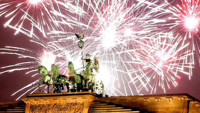 Новогодние Фейерверки Фото Новогодние Фейерверки Фото