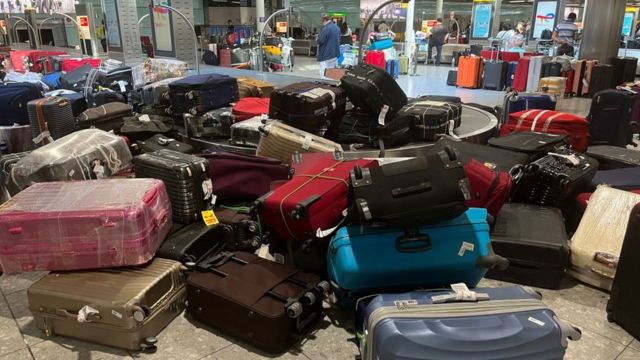 “丢失行李的夏天”：世界各地的机场大多遇到了行李堆积的情况(photo:BBC)