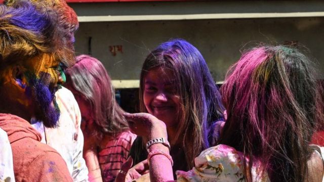 Holi 2023: conheça o festival mais colorido da Índia